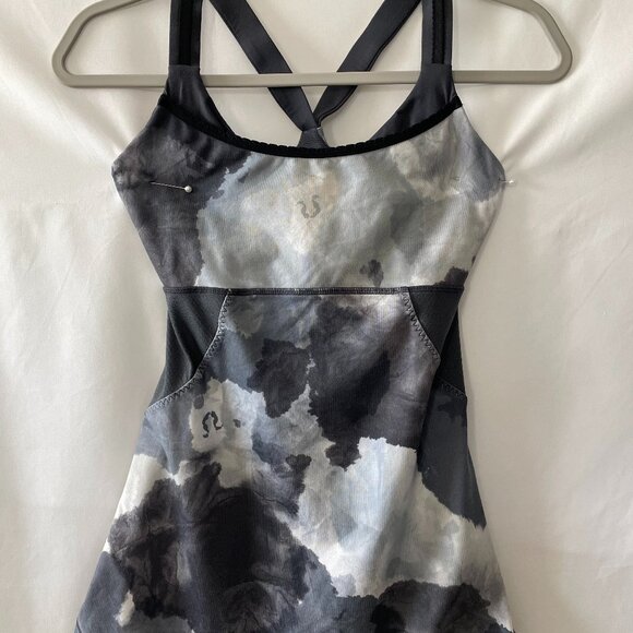 lululemon athletica Tops - Lululemon Womens Multicolor Tie Dye Built In Bra Cross My Heart Tank Top Size 4